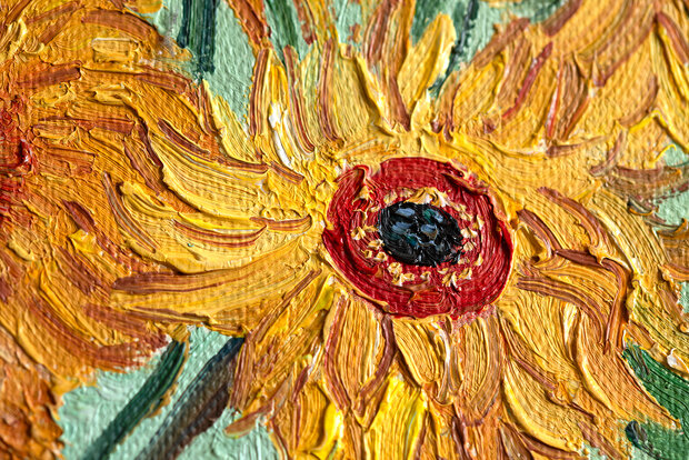 Vase With Twelve Sunflowers Van Gogh replica detail