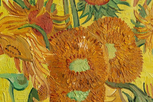 detail Vase With fifteen Sunflowers framed Van Gogh replica