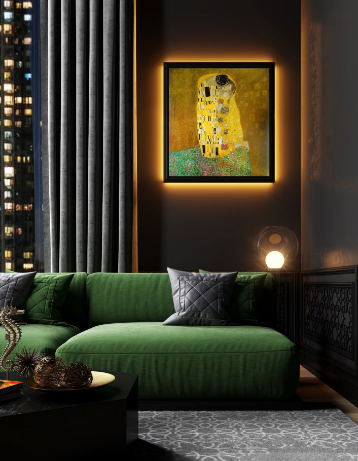 Hand-painted reproduction of the Kiss by Klimt