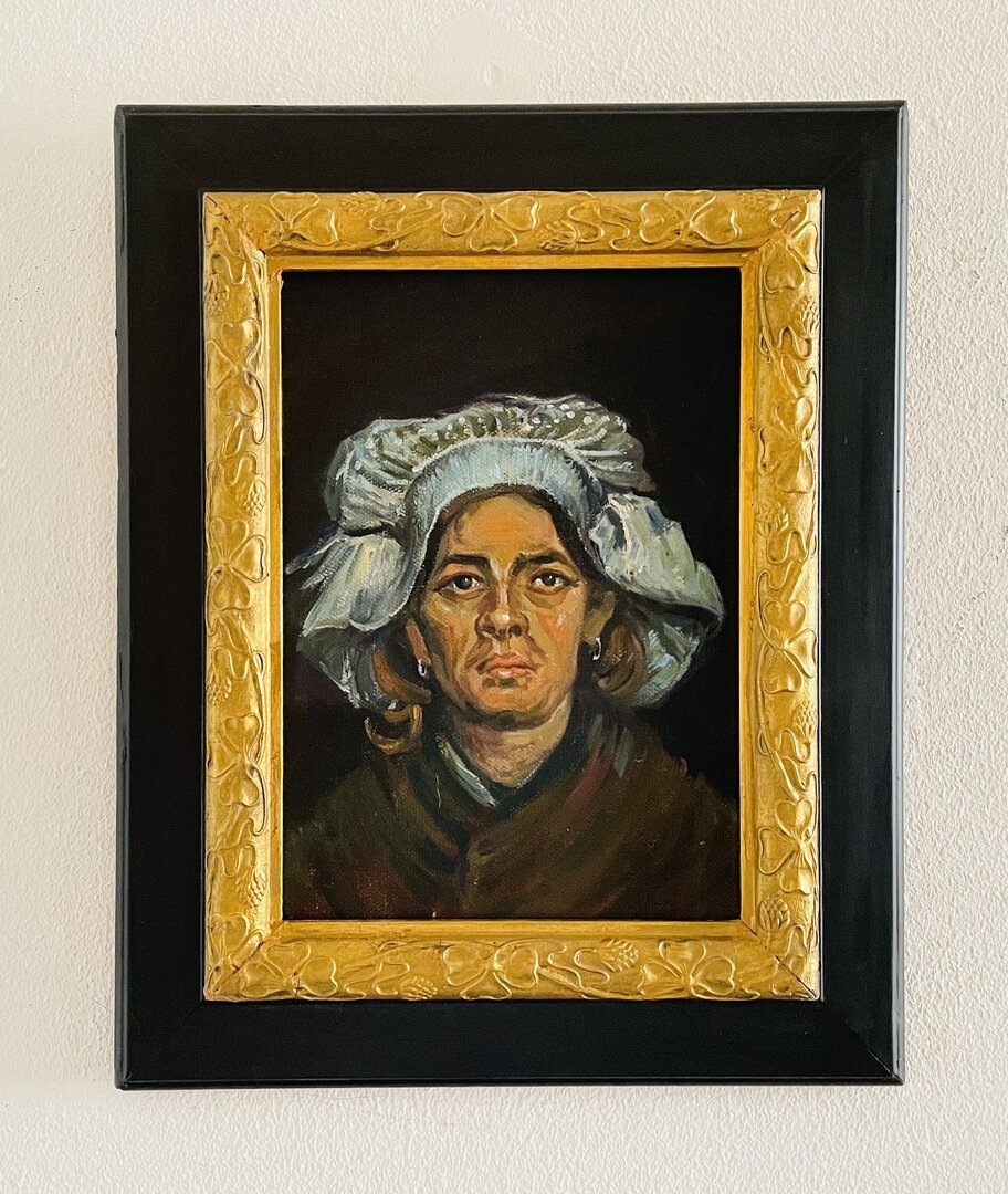 Small Head of a Woman replica with vintage Italian frame