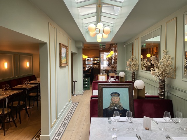 Van Gogh paintings at bistrot neuf